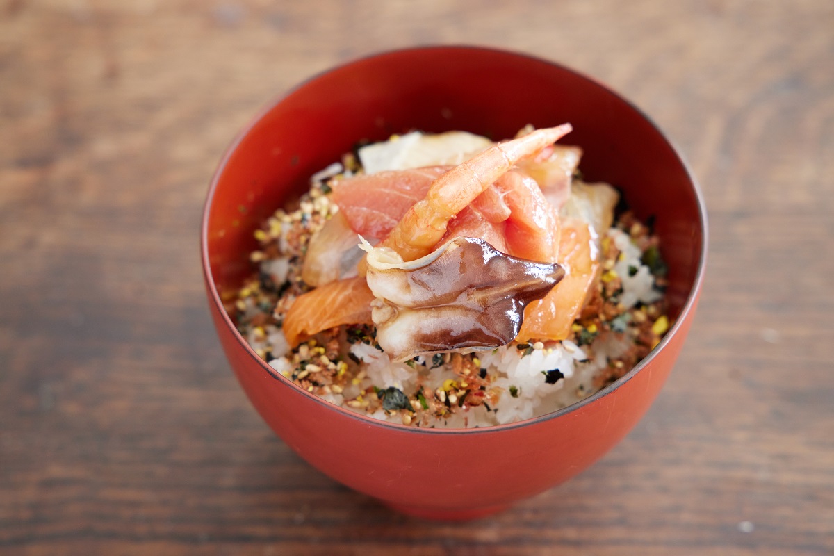 ブリのユッケ風