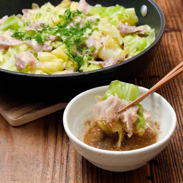 ごま油香る豚バラ白菜の「味ぽん」炒め