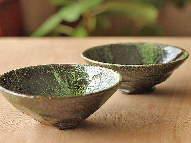 31日からの中村哲雄さんの個展の器です。 4寸鉢は従来から扱っていて人気の小鉢です。 ご飯茶碗は今回初めて。男女問わず使えるサイズ感です。 ・中村哲雄和食器うつわ屋うつわおうちごはんうつわ好きと繋がりたい和食器世田谷経堂豪徳寺祖師ヶ