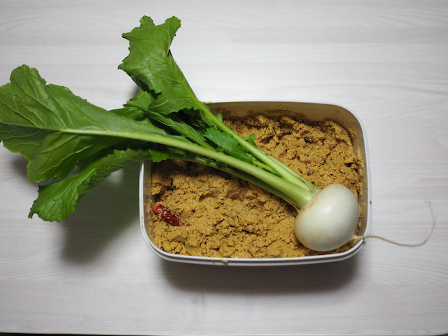 ぬか床から酸っぱい匂いがする？ ぬか漬けの酸味の仕組みについてめしラボ