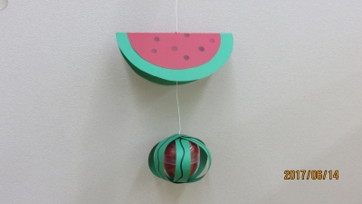 スイカ製作🍉保育園のベリーベアーネス・コーポレーション