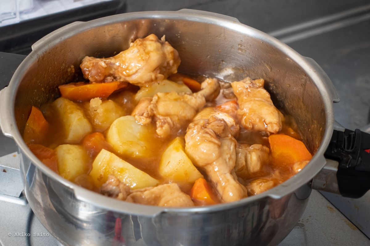 手羽元とじゃがいもの甘辛煮オリジナルレシピシェフドラムアイリスオーヤマ