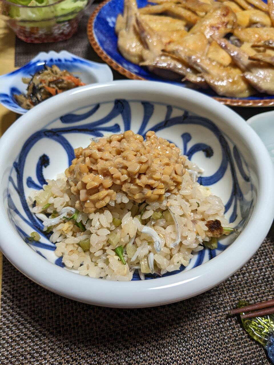 手羽中と万願寺唐辛子の海水焼き、塩トマト