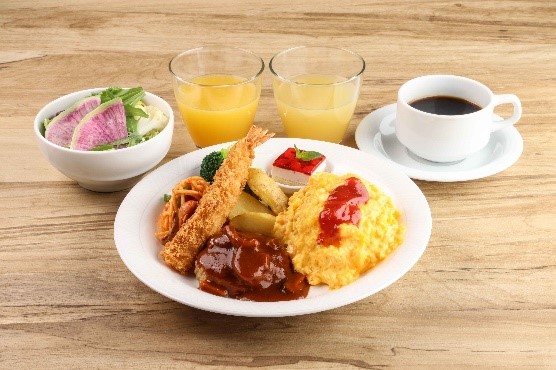 大門駅A1出口から徒歩1分、浜松町駅の北口から徒歩3分 店内入り口にブルワリーがあります大門グルメ大門ランチ浜松町ランチ浜松町グルメロースカツプレート雑穀米サラダバードリンク付き1100円地下にあるお店店内広々