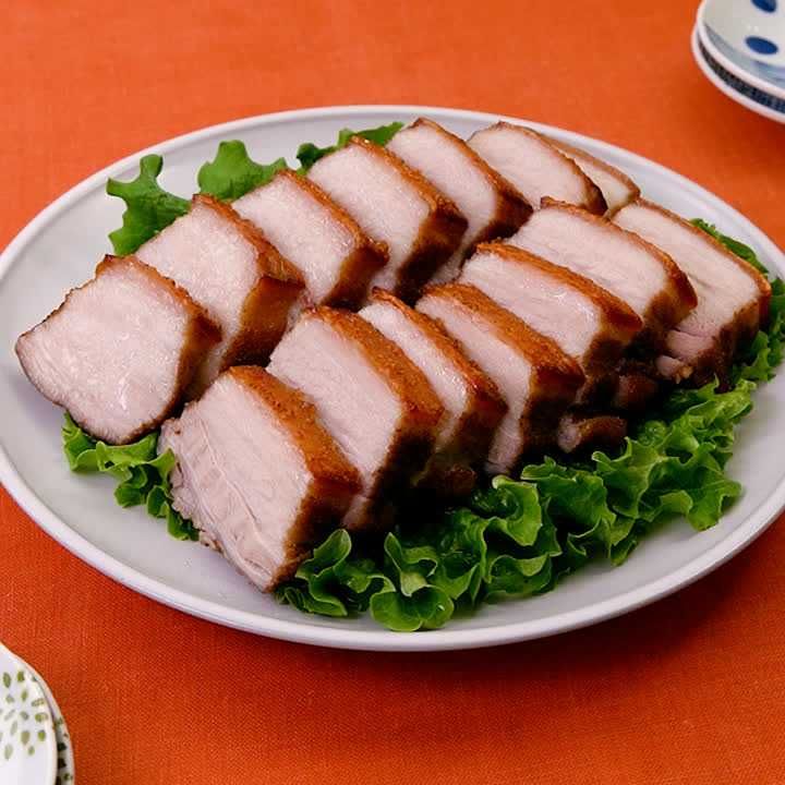 広東料理写真館18 - 幼子の夢！あこがれの子豚の丸焼き。 : 吃尽天下