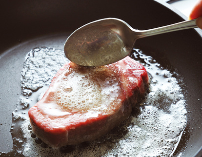 狐野扶実子さんのおもてなし「牛フィレ肉のロースト」美味しく焼くためのポイントは