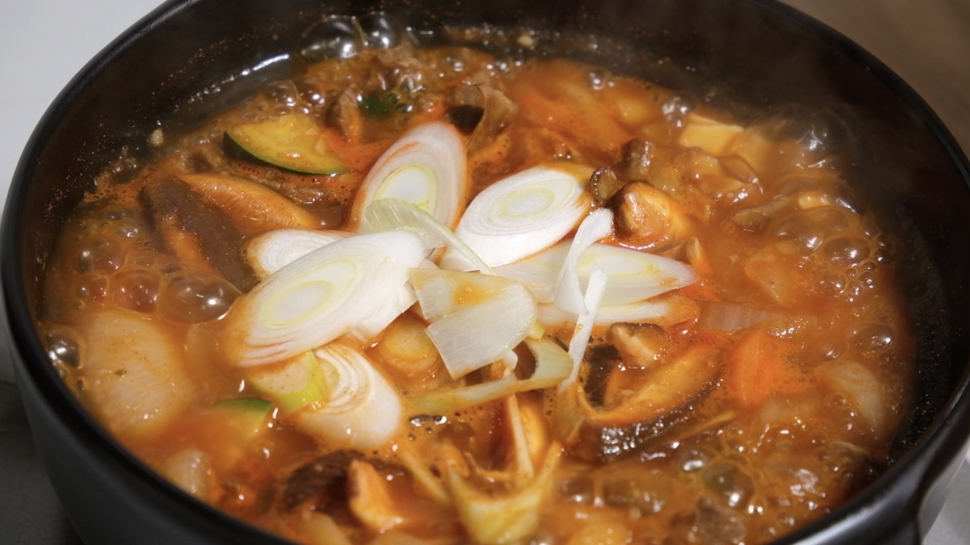 基本からアレンジまで！思わずつくりたくなる「豚肉 コチュジャン チゲ」のレシピ集クックパッド