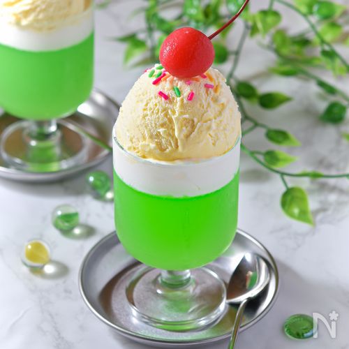 映えるクリームソーダのレシピ4選♪夏に涼しく楽しもうの人気レシピ・作り方デリッシュキッチン