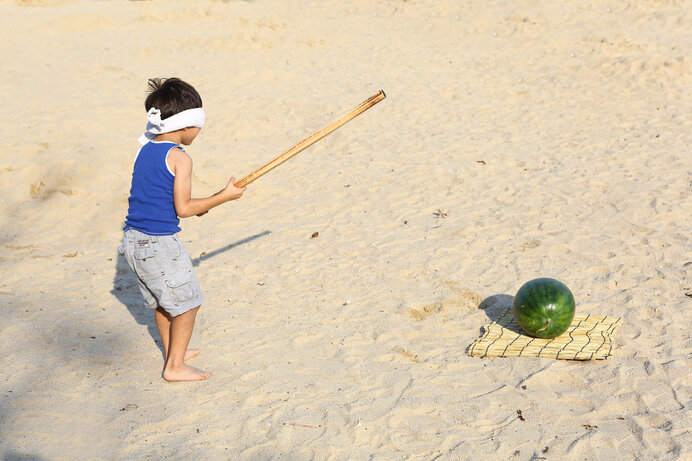 スイカ割り棒はダイソーで代用OK！おすすめ商品も紹介オヨメッセージ
