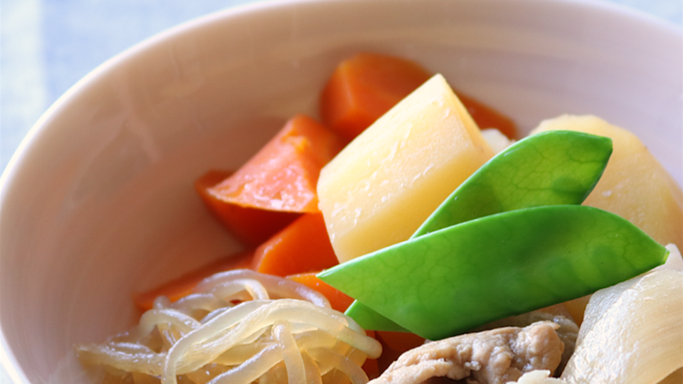 全3品 いつもの肉じゃがじゃない。定番料理を一気に変える！洋風を取り入れた和食献立。 トマト肉じゃが