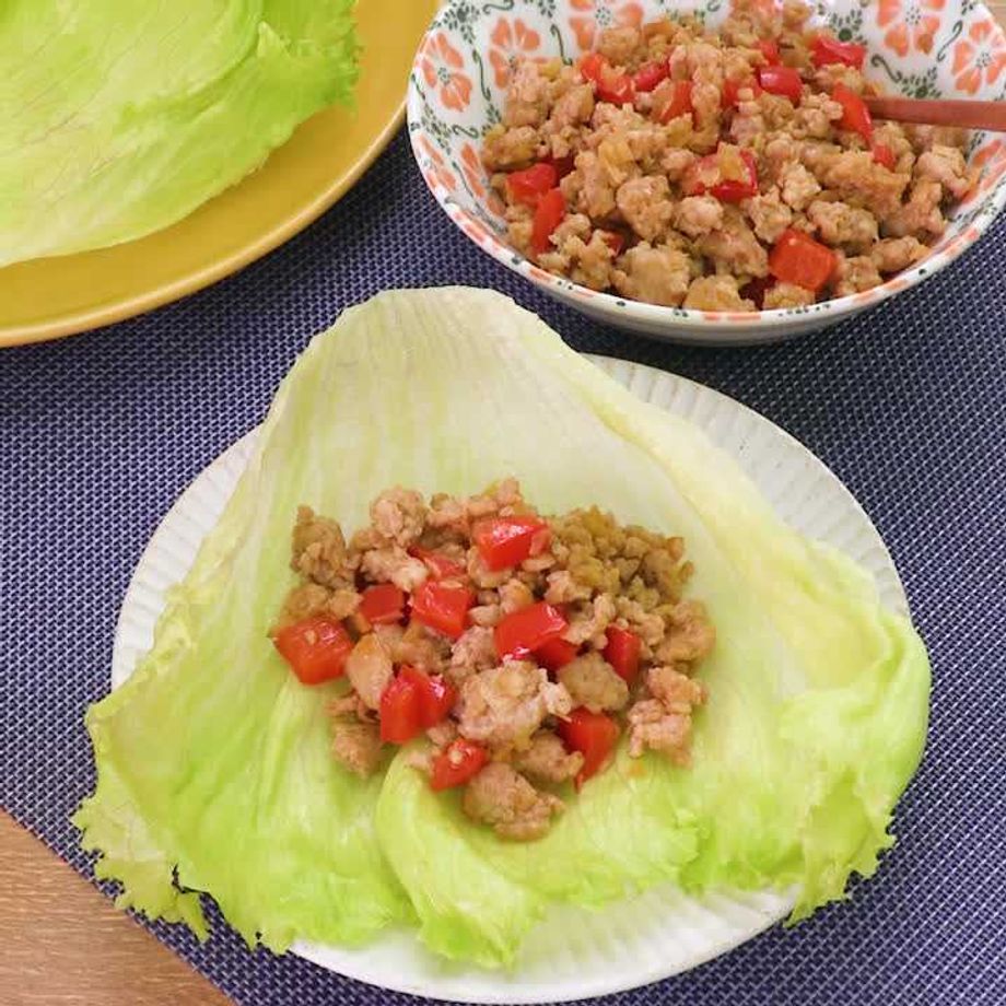 ひき肉と揚げ春雨のレタス包み