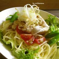 豚ひき肉とスナップエンドウのスパゲティ