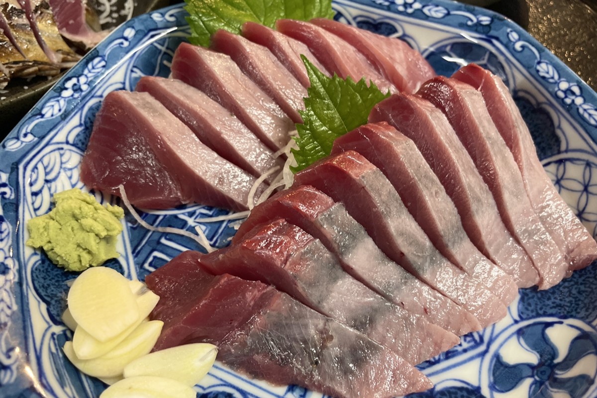 日本一！かつおのたたき 本場高知の創業100年の鮮魚店伝統の生の鰹のたたきです 池澤鮮魚