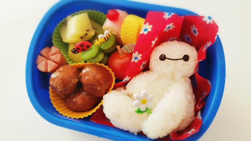 ベイマックスとモチのお弁当。ベイマックス弁当