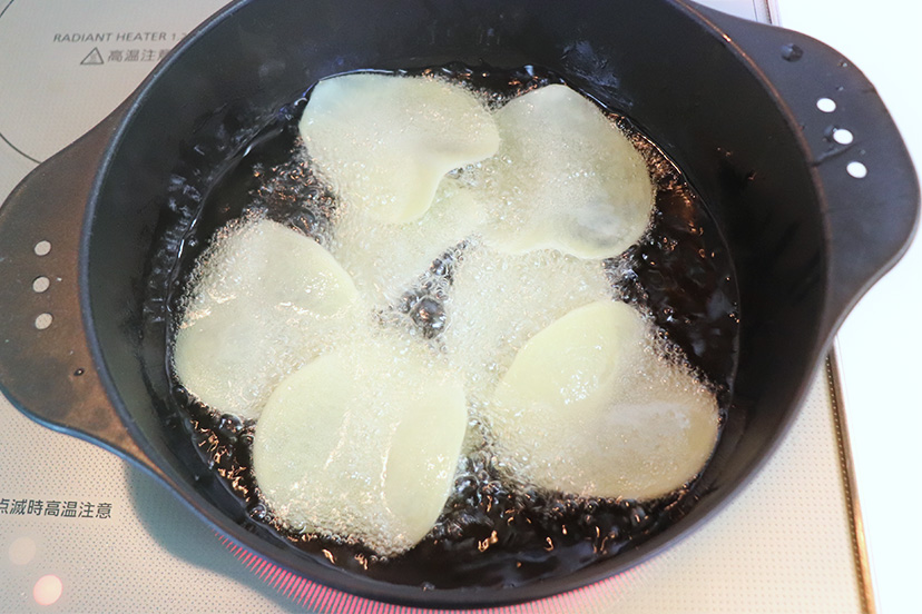 コンソメポテトチップス