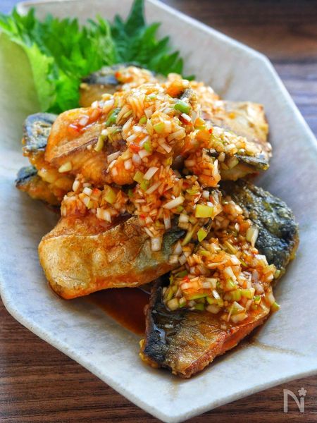 脱マンネリ！塩鯖アレンジレシピ 塩鯖と玉ねぎのピザ: 簡単！節約！おしゃレシピ 〜SHIMAのオウチカフェ〜 Powered by ライブドアブログ