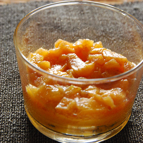 柿のパンナコッタ〜ミルクティーアイスクリームをのせて