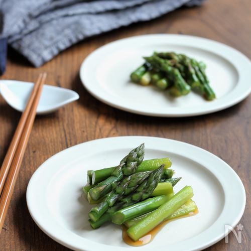 「アスパラガスのおひたし」のレシピ。食感と旨味を引き出すコツとは