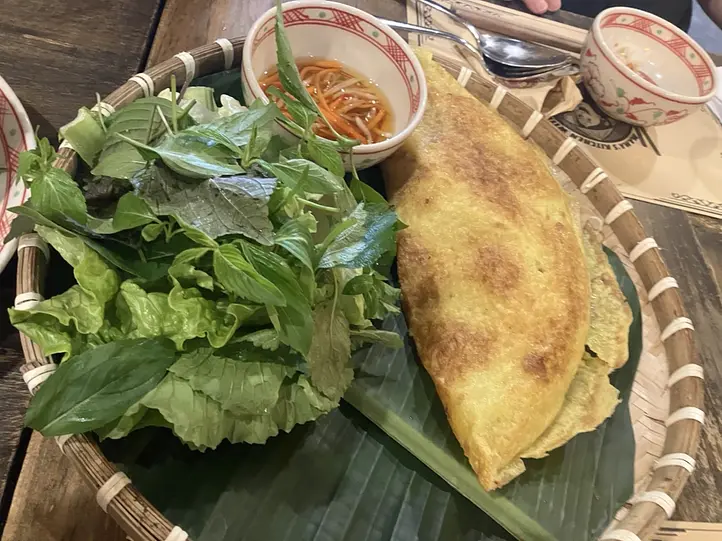 越バインセオ ベトナム風お好み焼き の有名店 バインセオ 46A : サーヤのバンコクだらだら日記 Powered by ライブドアブログ