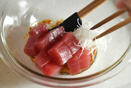 マグロのねぎ塩冷奴さとの雪食品株式会社