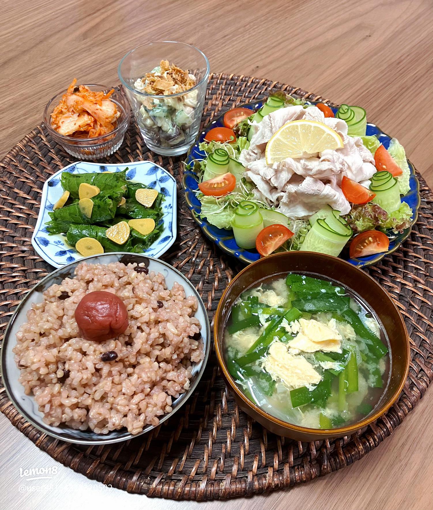 めちゃ簡単！！豚とたっぷりお野菜の土鍋蒸ししゃぶ♡