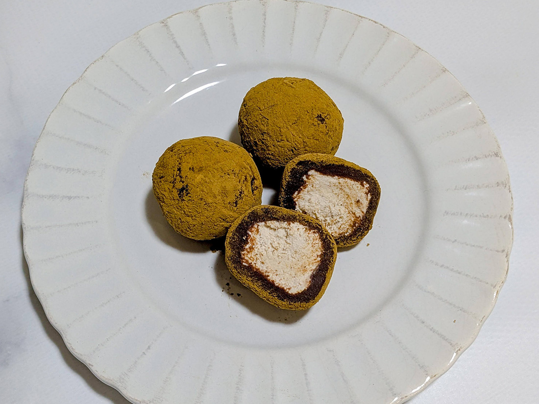 クリーム包んだ生チョコトリュフ