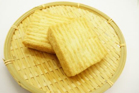 冷凍すると食感が変化！厚揚げ 生揚げ の 保存方法と保存期間を解説。やまでら くみこ のレシピ