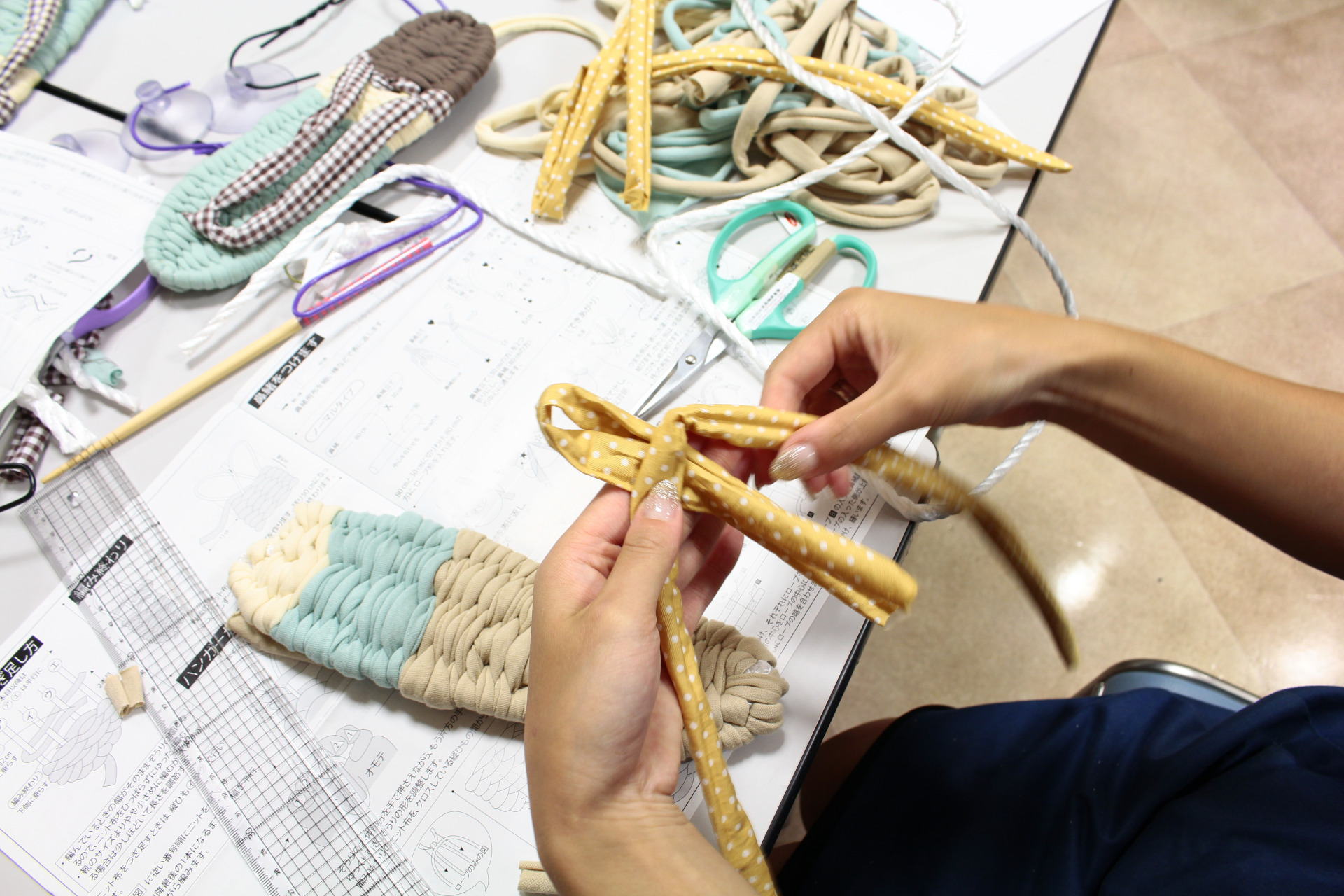 布とハンガーさえあればできる！布ぞうりの作り方 - 生地 - クチュリエブログ