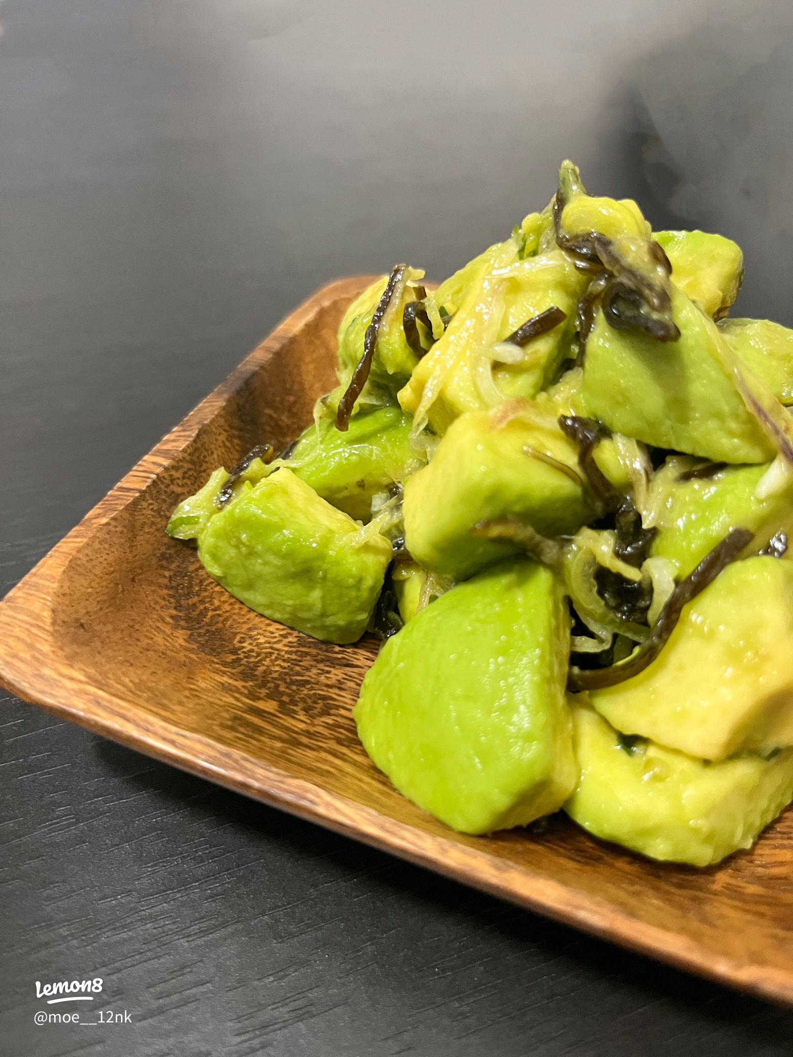 YOPU's Kitchenパチェ 🍴材料🍴 長ネギ 2個 コチュジャン 大さじ１ おろしニンニク 小さじ１ 唐辛子粉 小さじ２ 醤油小さじ２ お酢 大さじ１ 砂糖 大さじ１ 味の素 少し すりごま 少し ごま油 少し ヨプキットサムギョプサルInstagram