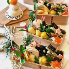 『コハダ コノシロ 』酢締めver.開きにするまでの動画🎥, コハダの酢締めに挑戦して薄造りにしました🔪,青魚の香りが無くなり、さっぱりとして塩加減と酢加減もちょうど良かったです😋, 酢締め成功でした✨,レシピは、①コハダを開く②塩締め20分③水洗い④酢洗い⑤酢締め10分⑥24時間寝かせて味を馴染ませるです。, とても美味しく、炙りも最高でした🎶,満足度🐟🐟🐟🐟🐟👑, 切りやすさ4,