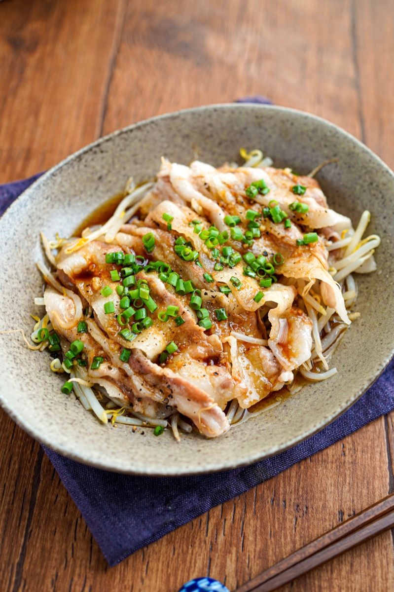 もやしと鶏むね肉のマヨポン酢炒め