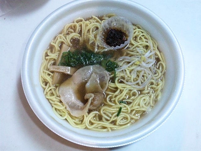 コンビニの冷凍鍋 アルミ鍋 はどれが一番おいしい？ローソン・セブン・ファミマを比較CAZUAL