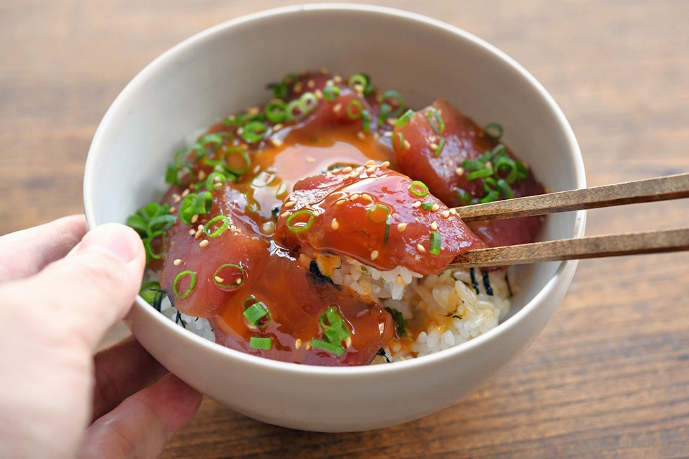 ユッケたれ混ぜそうめんの作り方 レシピコチュジャンでズボラなそうめんアレンジ - おっさんZARUのズボラ飯