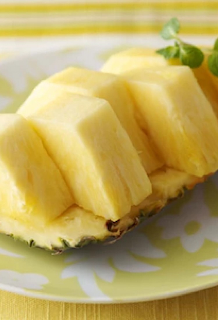 パイナップルの切り方を徹底解説！簡単でおしゃれな方法から保存のコツまでふるなび公式ブログ ふるさと納税DISCOVERY