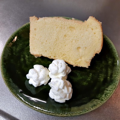 もう焦らない」「ちょこっと使いに便利」 余りがちな生クリームを『保存するコツ』 – grapeグレイプ