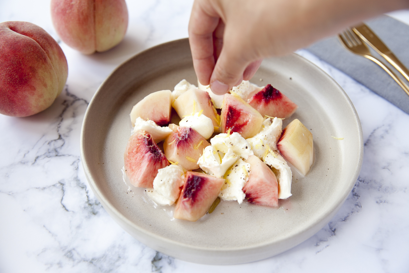 簡単！桃を使ったカプレーゼ 旬の旨味をたのしむ by増田 知子さん 副菜