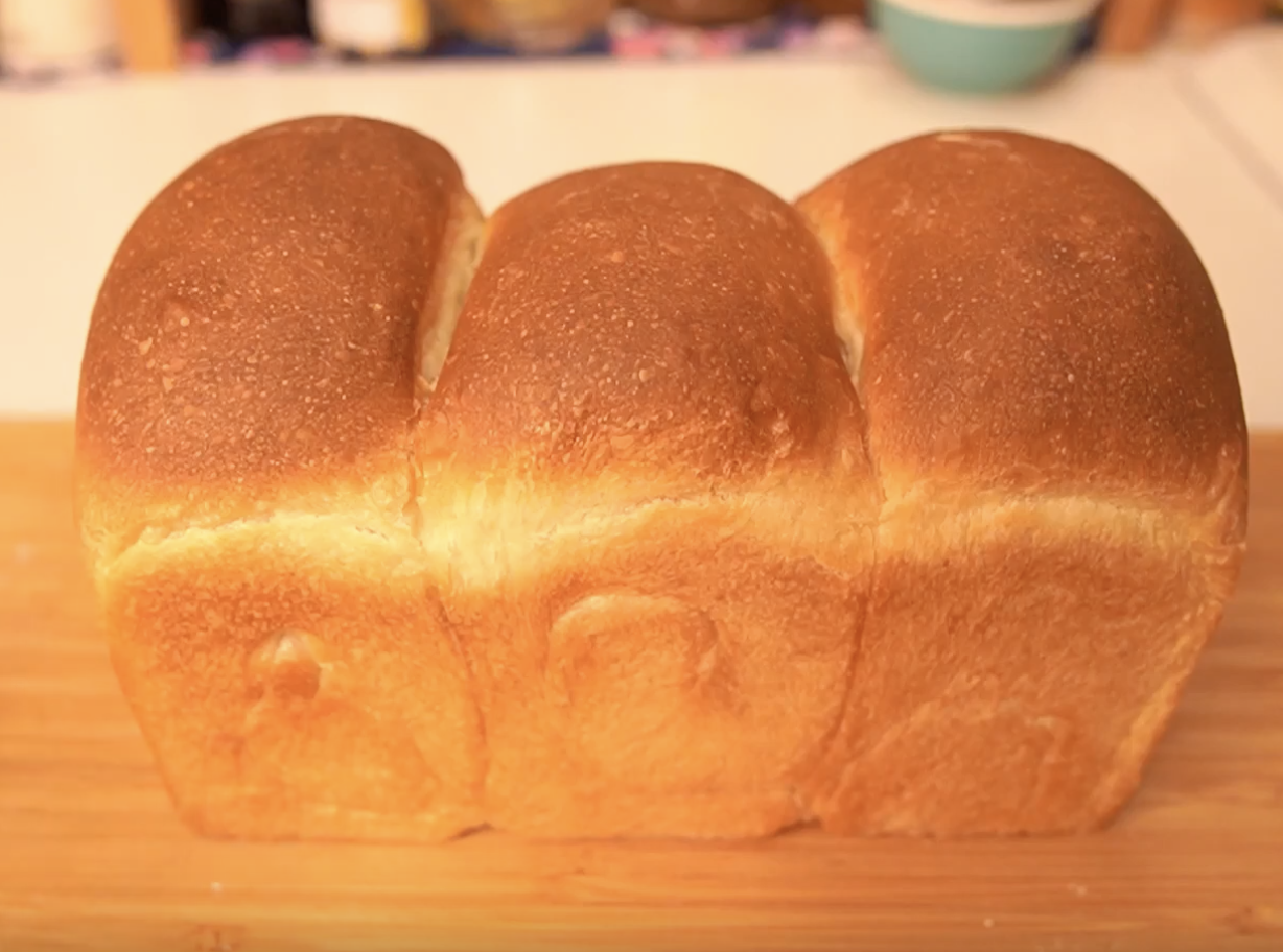 お米の甘みが美味しい♡ 米粉入り 食パン1斤レシピ動画付きゆめろんのパンレシピ