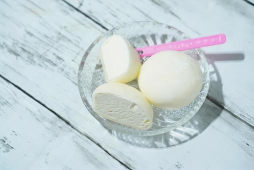 ぽょ もっちえながシマエナガ雪見だいふく朝焼けイラスト冬sweetsillustratorsoninstagramイラストレーターillustrationart絵描きさんと繋がりたい創作イラスト背景美術空創作アート絵デザインイラストグラムillustrationart