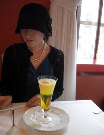 JAPAN - 1902年に資生堂薬局内に開設された、日本で初めての「ソーダファウンテン」が資生堂パーラーのはじまりです。1928年から西洋料理レストランを開業し、西洋料理の草分け的存在として、また銀座のシンボルとして多くの人から親しまれています。Facebook