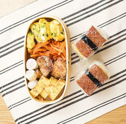 スパムおにぎりの糖質とカロリーが1秒でわかる！ダイエット向き？はると3ヵ月で-10kg 食べ痩せ