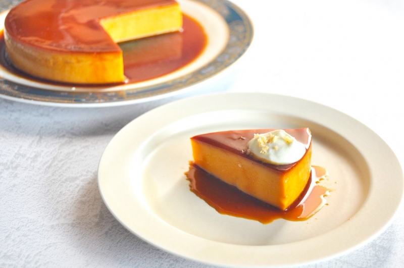 おはようございます☀ 今週のスイーツです。 ✔︎かぼちゃとお芋のハロウィンプレート ・バターナッツかぼちゃのバスクチーズケーキ ・かぼちゃ羊羹と芋羊羹・お芋ココナッツプリン ○さらっとしたバターナッツカボチャを使用した、 豆乳を使ってくどくなりすぎないよう