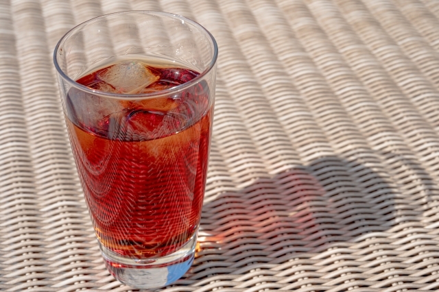 美味しいウーロンハイの作り方アレンジレシピやおすすめ焼酎も紹介！嗜好品オリーブオイルをひとまわし