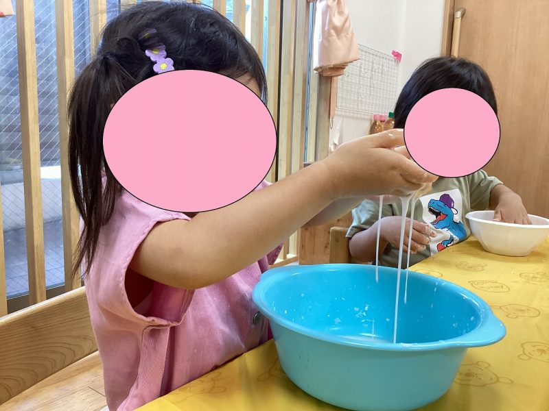 片栗粉で作ったスライムの新しい作り方と特徴