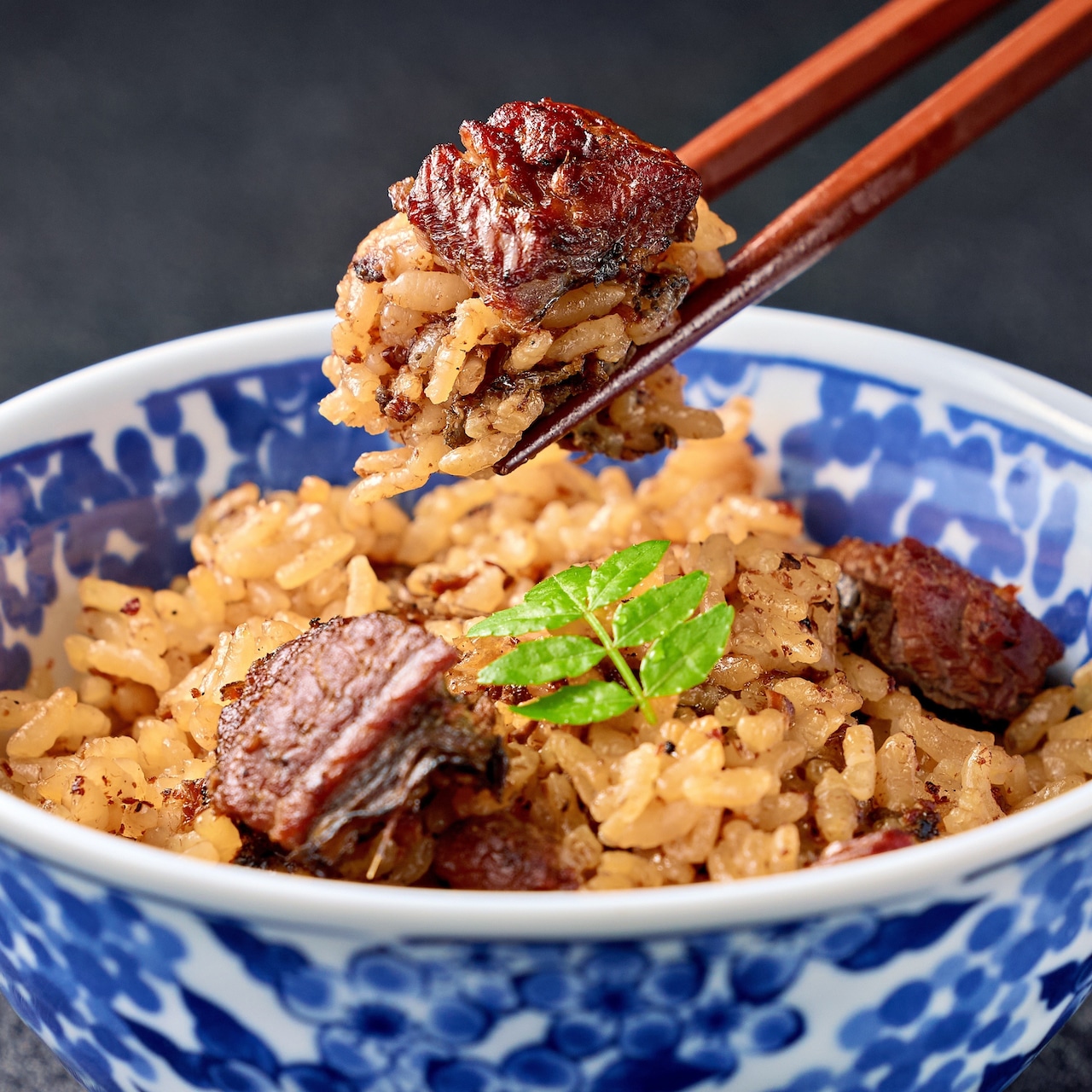 炊飯器で、うなぎご飯。簡単過ぎだけど料亭風な上品な味『うなぎ炊き込みご飯』食で楽しむ魔女♪野菜たっぷり彩りレシピ帳