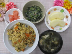 春キャベツの親子丼