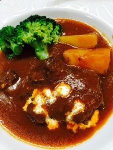 圧力鍋なしde！牛タンシチュ