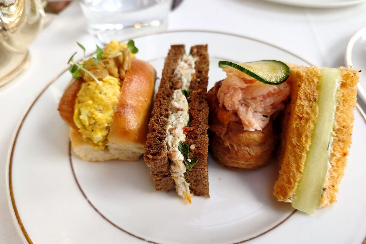 イギリス・ロンドン旅行14🇬🇧高級デパート巡り。ハロッズ リバティ ジョンルイス・カフェでイングリッシュアフタヌーンティーLondonTravel14