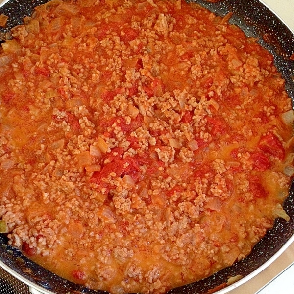 リュウジさんの“本気でおいしい”ワンパンパスタ。定番「ボロネーゼ」のつくり方。じっくり煮込んだような本格味