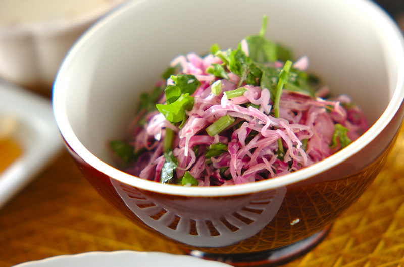 作り置きにも。紫キャベツのマリネ