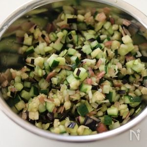 めんつゆと醤油のだし巻き卵